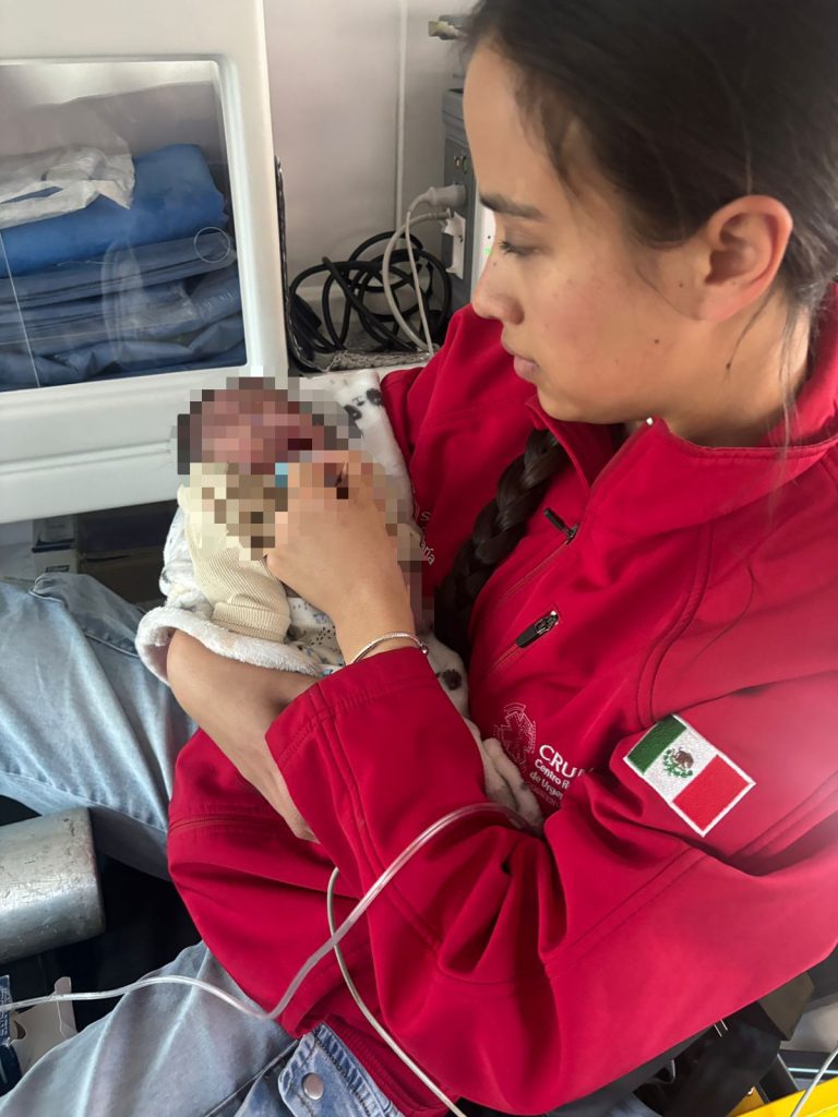 Agente del C5 salva la vida de un recién nacido en emergencia