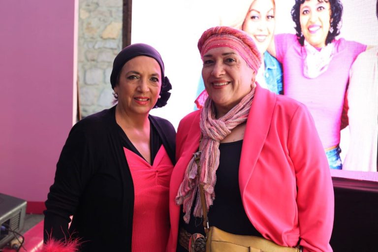 Con apoyo económico mensual, Michoacán abraza a mil 700 mujeres en su lucha contra el cáncer