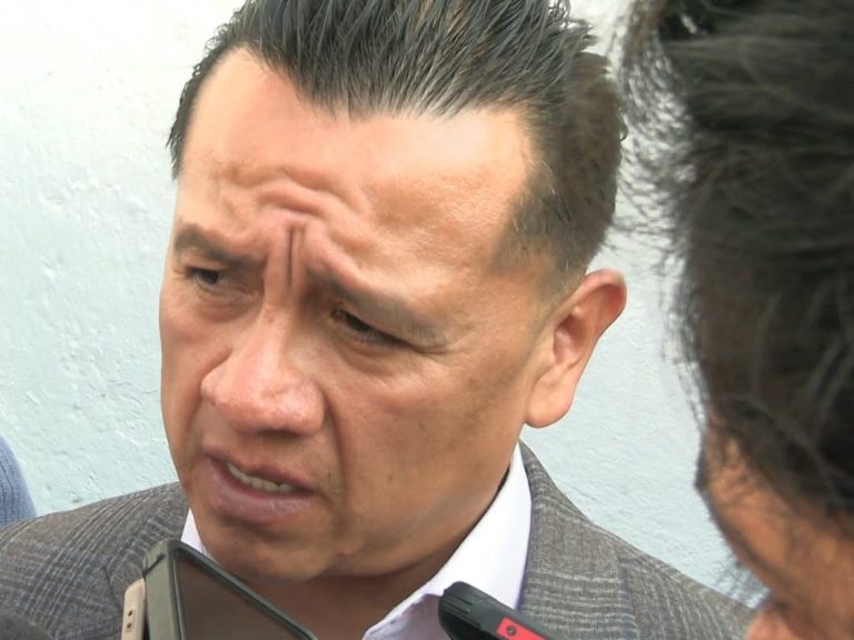 Reconstruyen rutas y avanzan peritajes por ataque con explosivo en Coahuayana