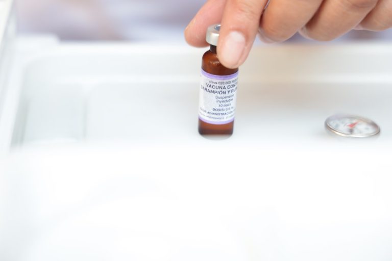 Si vas a viajar, vacúnate contra el sarampión: SSM