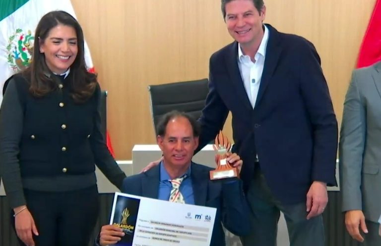 Entrega alcalde galardón municipal deportivo 2025