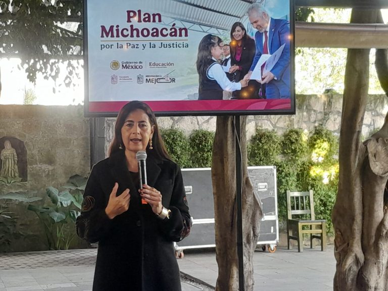 En un 80% se ha avanzado en ordenamiento del sector educativo en Michoacán y lo más difícil ha sido superado: Gabriela Molina