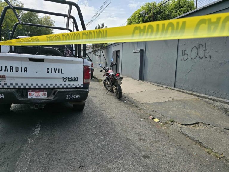 Motociclista empistolado dispara contra policías en Calzada La Huerta y huye; no hay muertos ni heridos