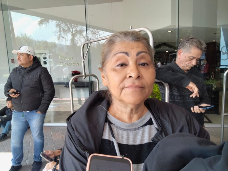 Precariedad laboral persiste: enfermera con 17 años de servicio exige ser regularizada