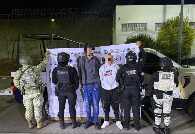 SSP detiene a 3 hombres en Zamora y Jacona; asegura arma de fuego y droga