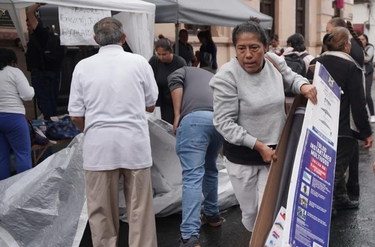 Logran acuerdos trabajadores afectados de Salud con autoridades, acuerdan retirar bloqueos esta tarde