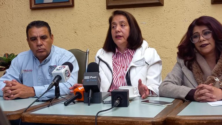 Desmienten trabajadores a secretario de Salud