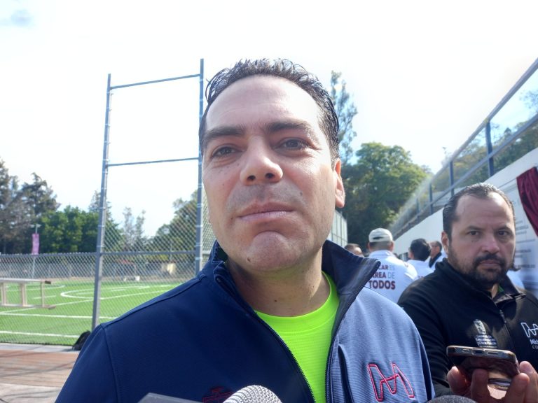 Instalan 17 torres de telefonía e internet en la autopista Siglo XXI