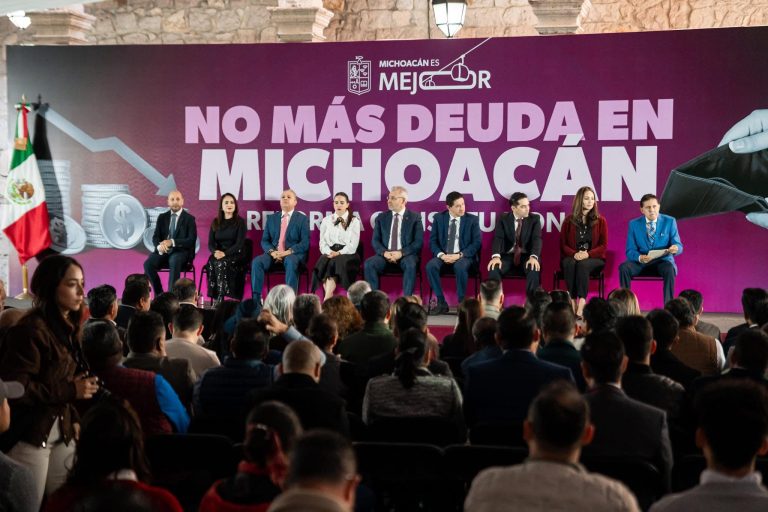 Bedolla propone prohibir constitucionalmente la deuda pública de largo plazo