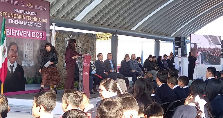 Regresaron a clases 936 mil alumnos de educación básica en el estado