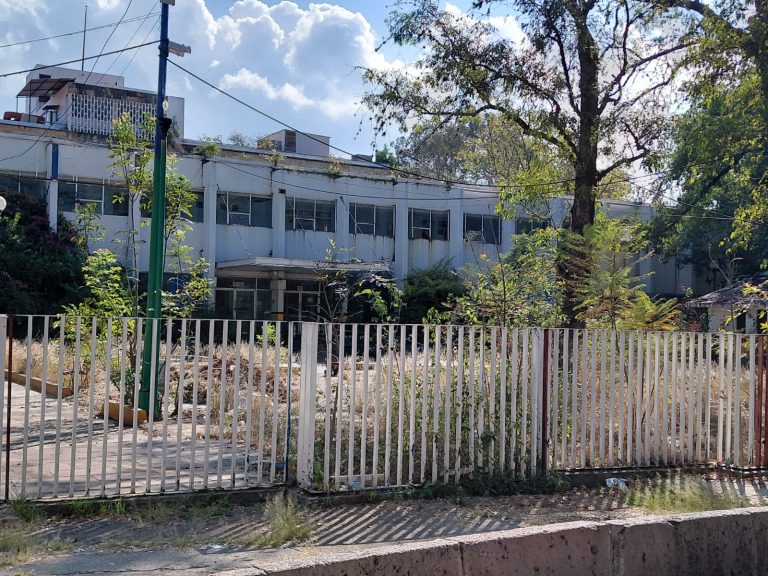 Antiguo hospital Infantil sigue en el abandono