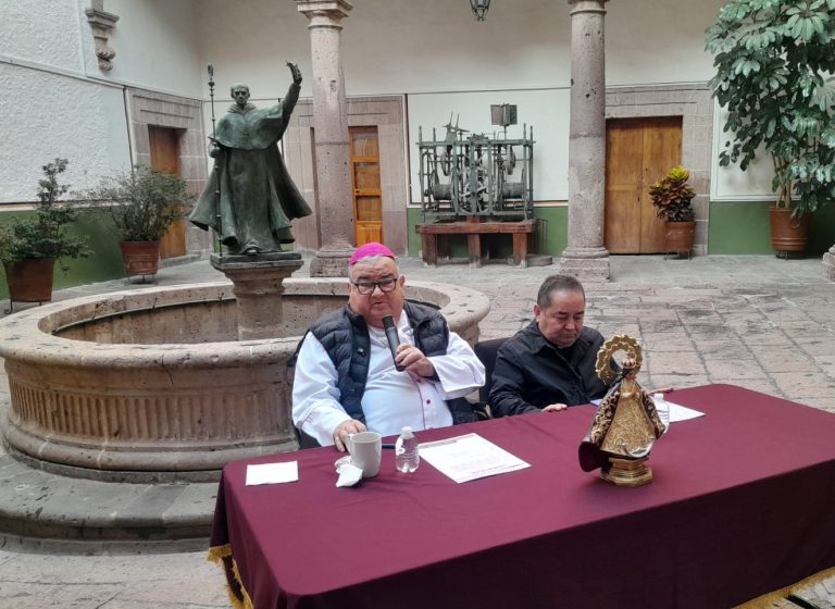 Acepta Papa León XIV renuncia de monseñor Carlos Garfias, y desde hoy asume Armando Álvarez como nuevo arzobispo