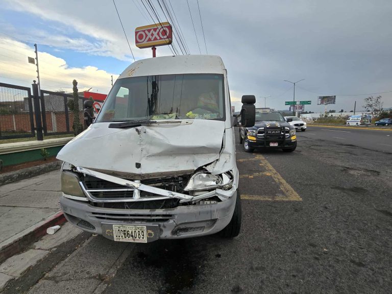 Se registra choque múltiple en Calzada La Huerta, Morelia
