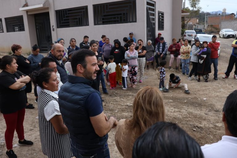 Ayuntamiento sostiene diálogo y atiende necesidades de vecinos de tenencia Morelos