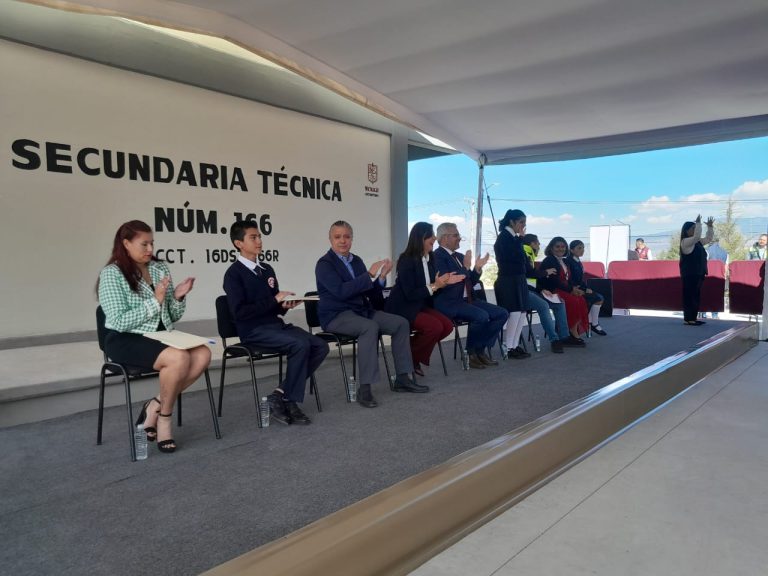 Más de 2.1 mdp se han invertido en infraestructura educativa en Michoacán este sexenio: Bedolla