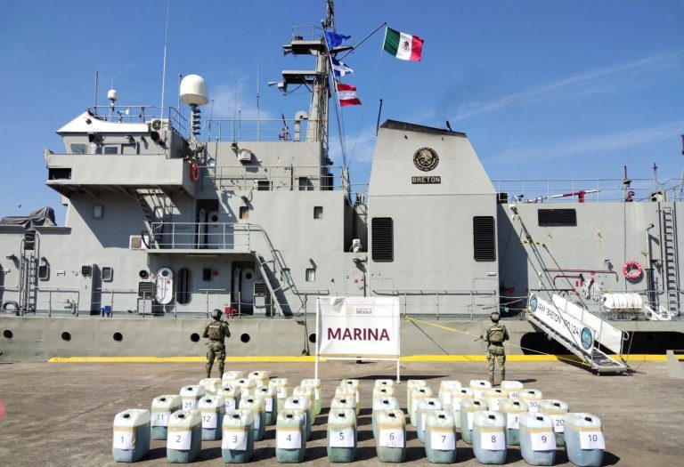 Detienen a tres presuntos transgresores de la ley y aseguran más de mil litros de combustible en LC