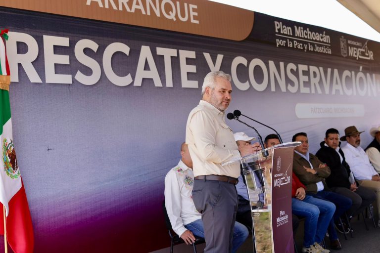 Arranca trabajo anual de rescate y conservación del lago de Pátzcuaro