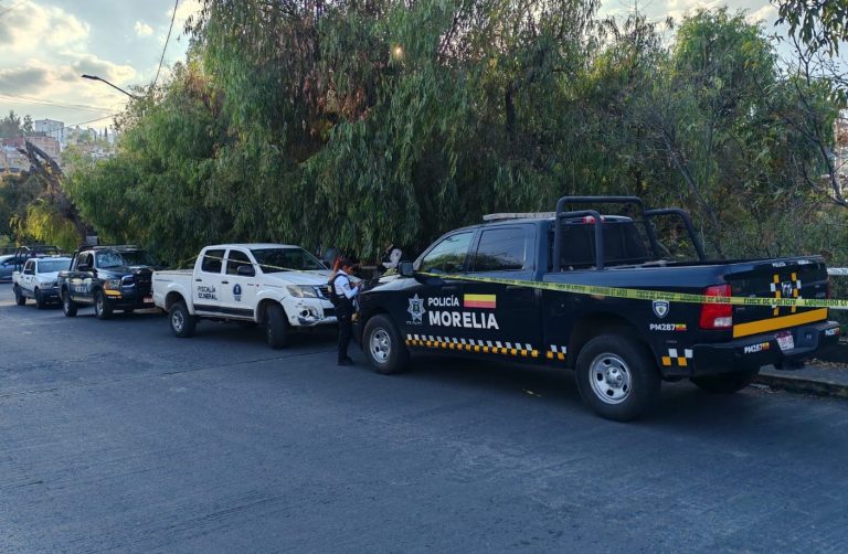 Adulto mayor muere tras caer a un río de aguas negras en Morelia