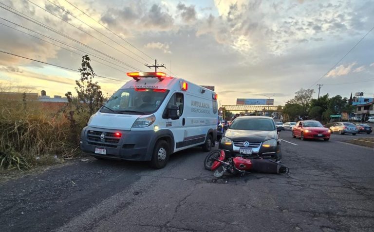 Se registran 2 accidentes de tránsito en la avenida Madero Poniente de Morelia; hay 2 heridos