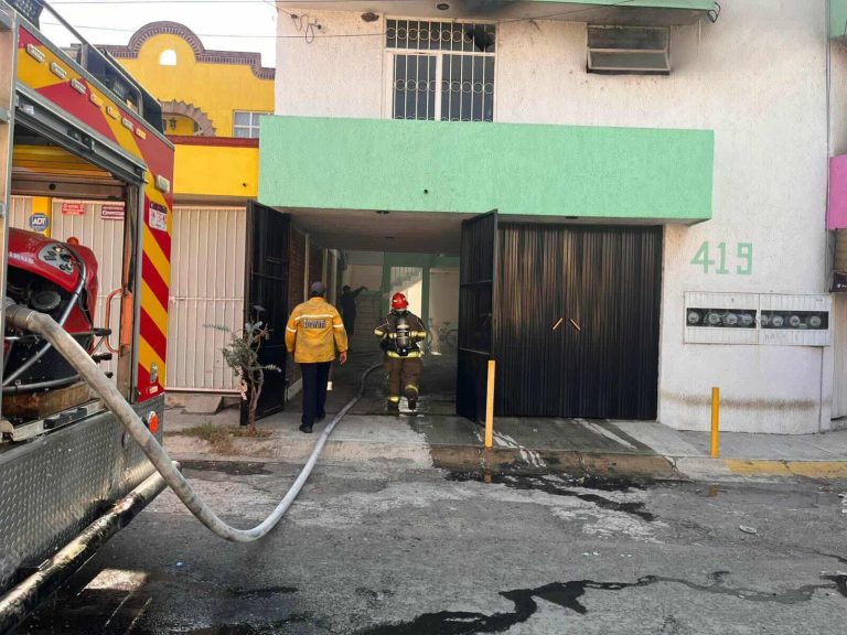Hallan 43 kilos de droga sintética tras incendio de departamento en la colonia Lomas del Valle