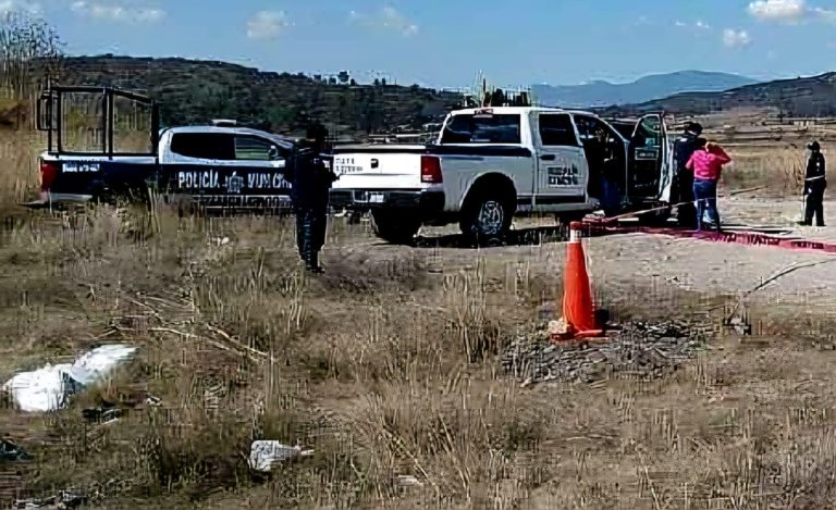 Hallan a sujeto asesinado y maniatado en la región de Contepec  