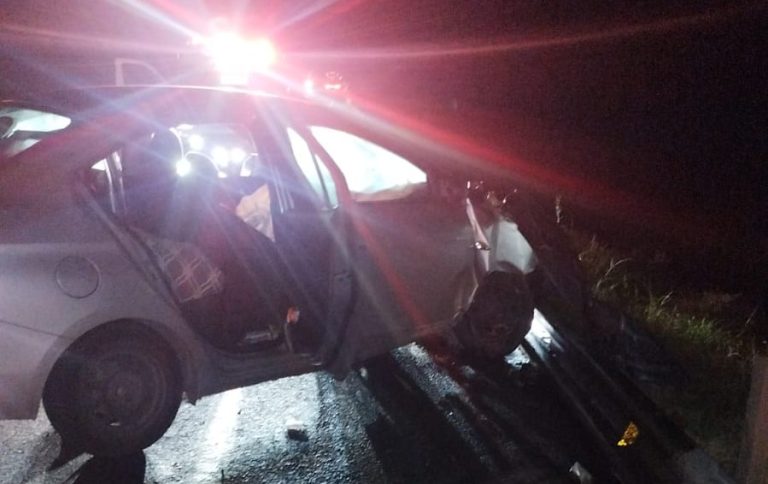 Dos incidentes movilizan a cuerpos de emergencia en la autopista Siglo XXI y caseta de Taretan