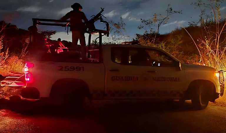 Fuerzas Federales abaten a tres presuntos delincuentes en los límites de Aguililla y Apatzingán