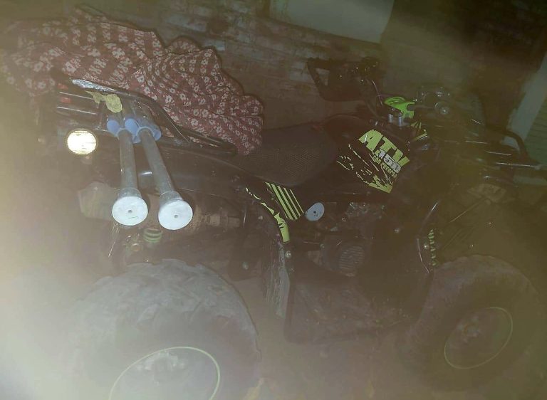 Motociclista resulta gravemente lesionado tras derrape, en Apatzingán