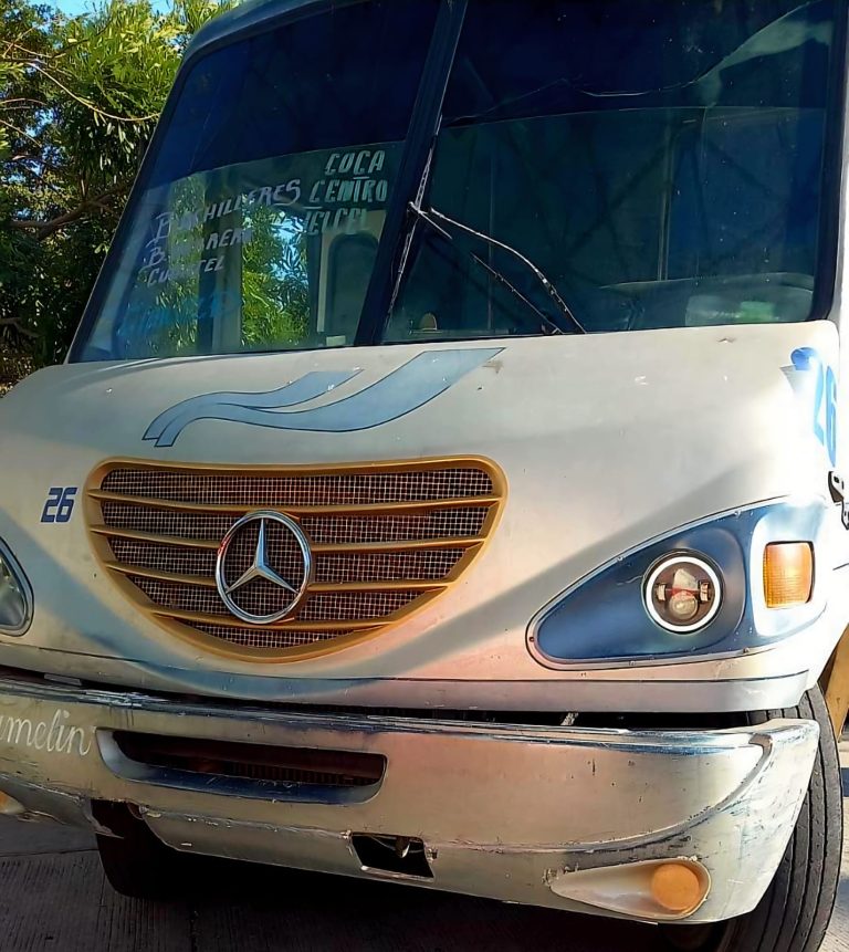 Riña entre choferes del transporte público deja un hombre grave en Apatzingán