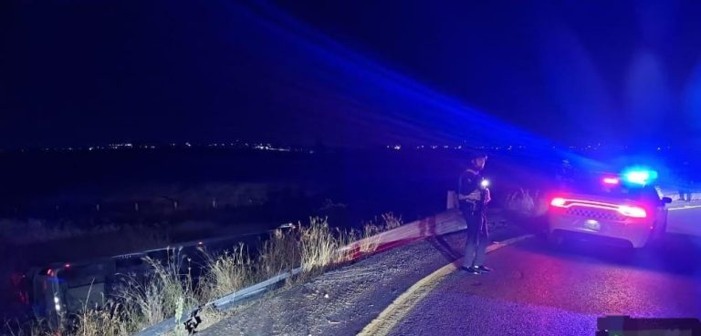 Vuelca autobús en el Libramiento Oriente de La Piedad