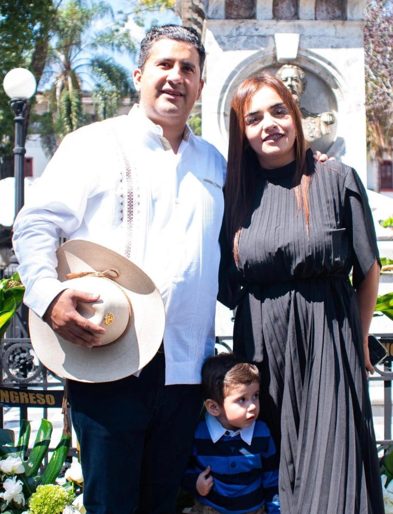 Quieren callarme como con Carlos, denuncia Grecia Quiroz enjuiciamiento político