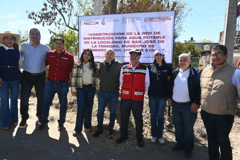 Inaugura Ceac red de agua potable en Tarímbaro