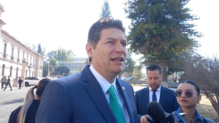 Llama alcalde a los morelianos a mantener la calma