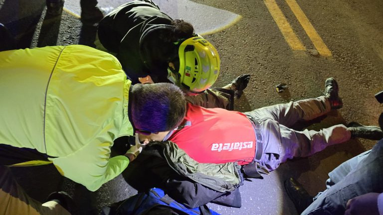 Trabajador de Estafeta herido, tras ser impactado por camioneta que se dio a la fuga en Zamora