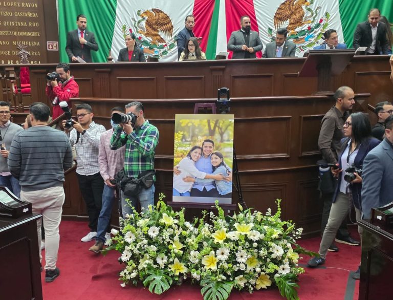 Congreso inicia actividades de 2026 con homenaje póstumo a familia de LSM asesinada