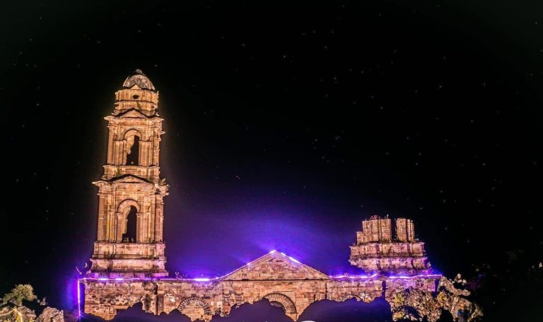 San Juan Parangaricutiro conmemora 83 años del volcán Paricutín