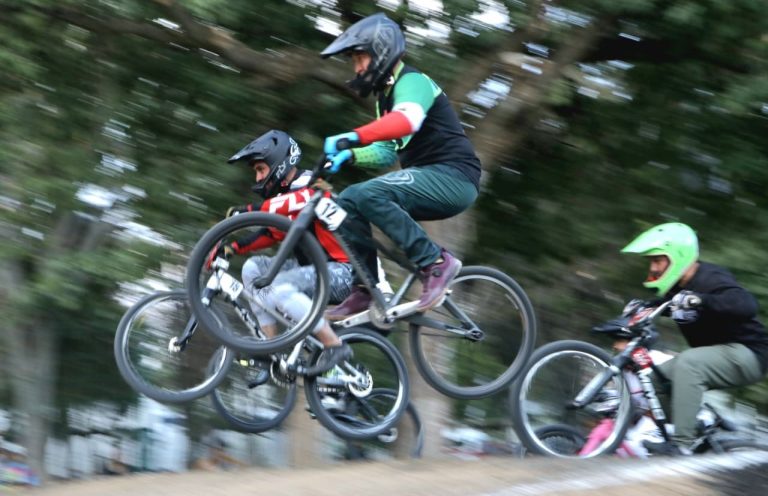 Gana 17 medallas la Liga Michoacana de BMX en la Copa Nacional