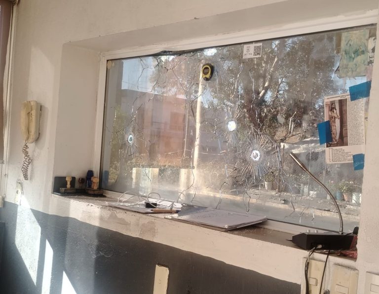 Criminales balean casi simultáneamente dos congeladoras, en Jacona