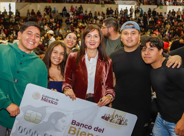 Se amplía plazo para entrega de tarjetas de la Beca Gertrudis Bocanegra: Gabriela Molina