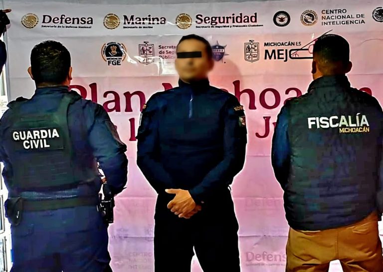Mientras realizaba labores de patrullaje, detienen a policía de Sahuayo por homicidio