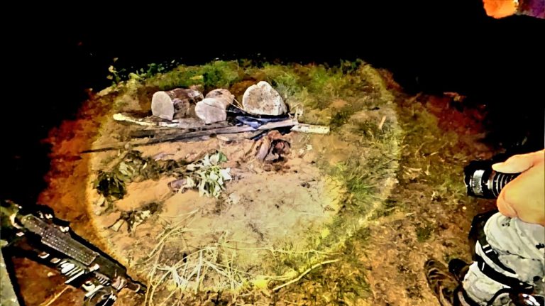 Localizan cadáver semienterrado en predio de Ziracuaretiro