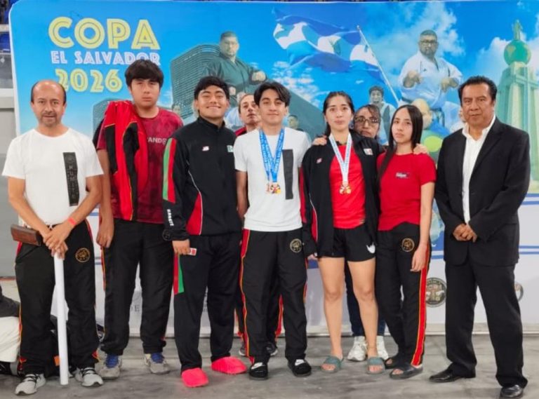 Tres medallas para karatecas michoacanos en la Copa El Salvador