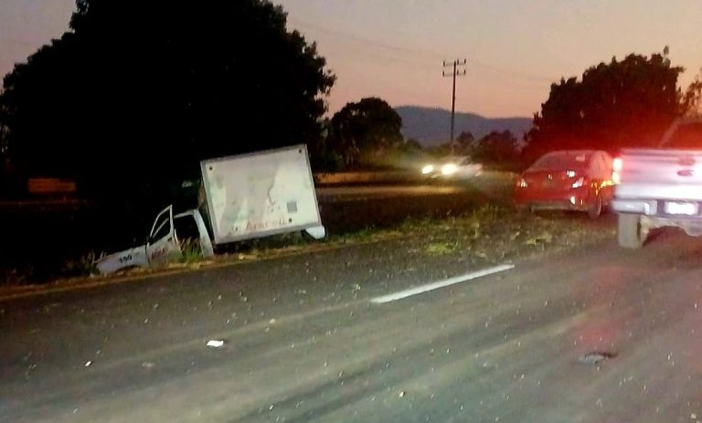 Aparatoso choque múltiple en la carretera Morelia–Pátzcuaro