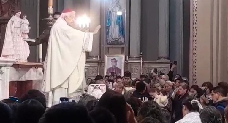 A honrar y respetar en casa al Niño Dios bendecido, llama Obispo Auxiliar en día de La Candelaria