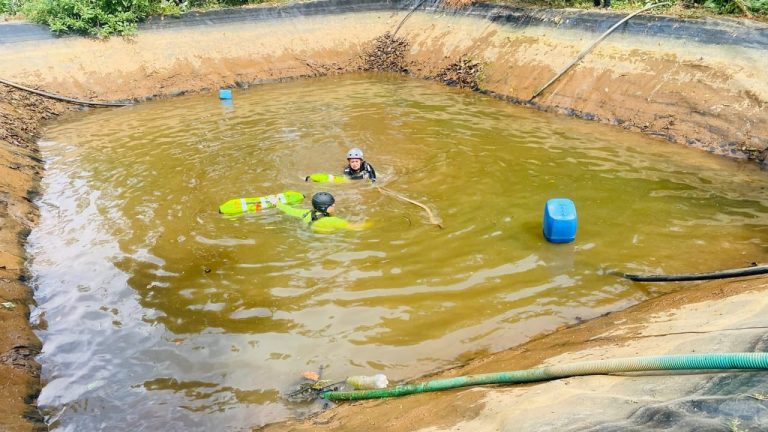Adulto mayor es hallado muerto dentro de olla de agua agrícola, en Tacámbaro