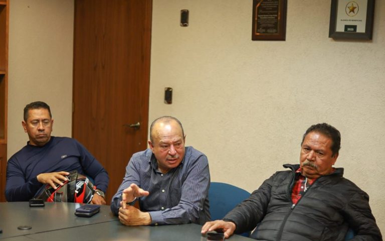 Acuerdan acciones en favor del servicio hídrico para transportistas morelianos