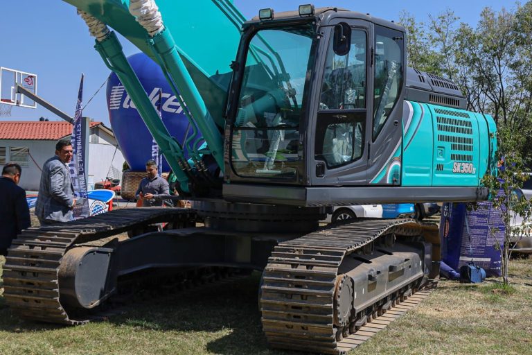 Destacan trabajo conjunto de dependencias municipales en la Expo Construcción CMIC Michoacán 2026