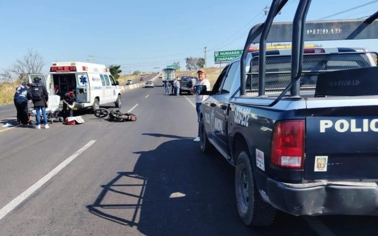 Motociclista queda herido en choque contra camioneta, en La Piedad