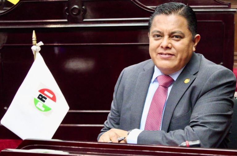 “Ya quisieran en Morena un dirigente como el del PRI”: Santiago Sánchez, tras volver al Congreso