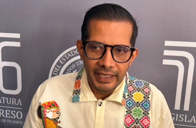 Movimiento del Sombrero, en caída libre y sin estructura, dice Conrado Paz